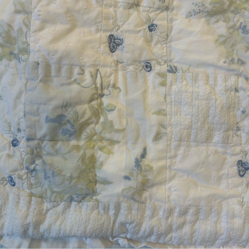 Simply Shabby Chic Pillow Sham Set Floral Quilted Standard Ruffled Edge - Picture 2 of 9